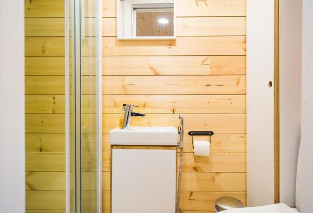 Vaattunki Panorama Hut Bad